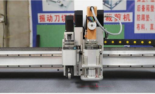 Automatic Digital Cutting Plotter with CNC Oscillating Knife - iGOLDENLASER
