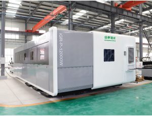 Laser Cutting Machine With Protective Cover